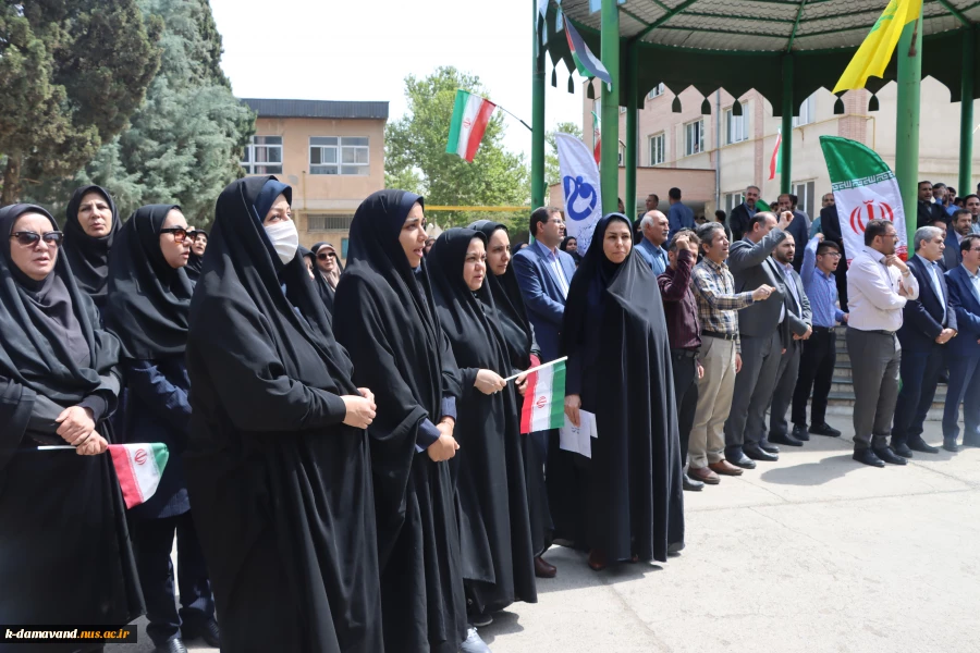 اجتماع دانشگاهیان دانشگاه فنی و حرفه ای در حمایت از اقدام به موقع در پاسخ قاطع به رژیم غاصب صهیونیستی در "دانشکده فنی و حرفه‌ای انقلاب اسلامی تهران 4